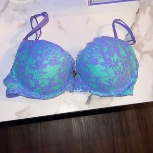 Victoria’s Secret bra
